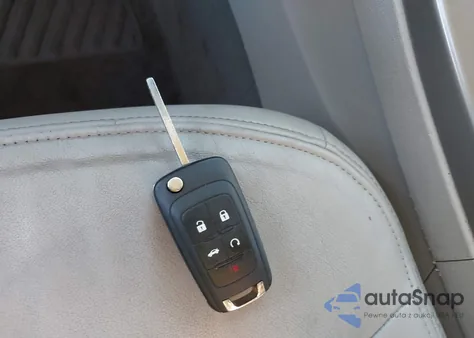 2013 Buick Lacrosse Leather Group z USA, uszkodzony, nr VIN 1G4GC5E32DF139258